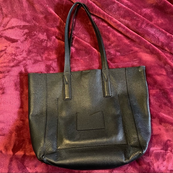 LIKE NEW. Authentic Michael Kors Large Tote Bag - Picture 2 of 5